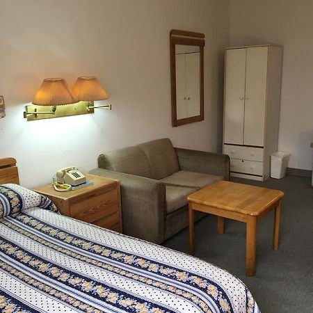 Tamuning Plaza Hotel Екстер'єр фото