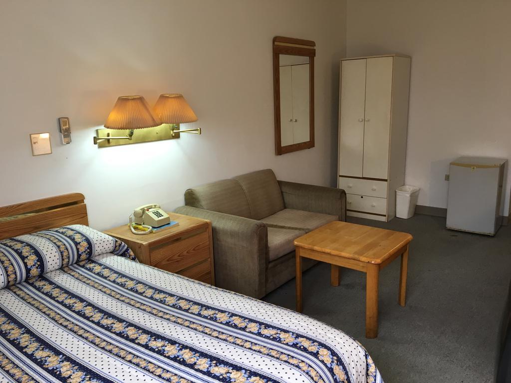 Tamuning Plaza Hotel Екстер'єр фото