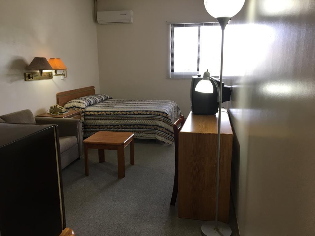 Tamuning Plaza Hotel Екстер'єр фото