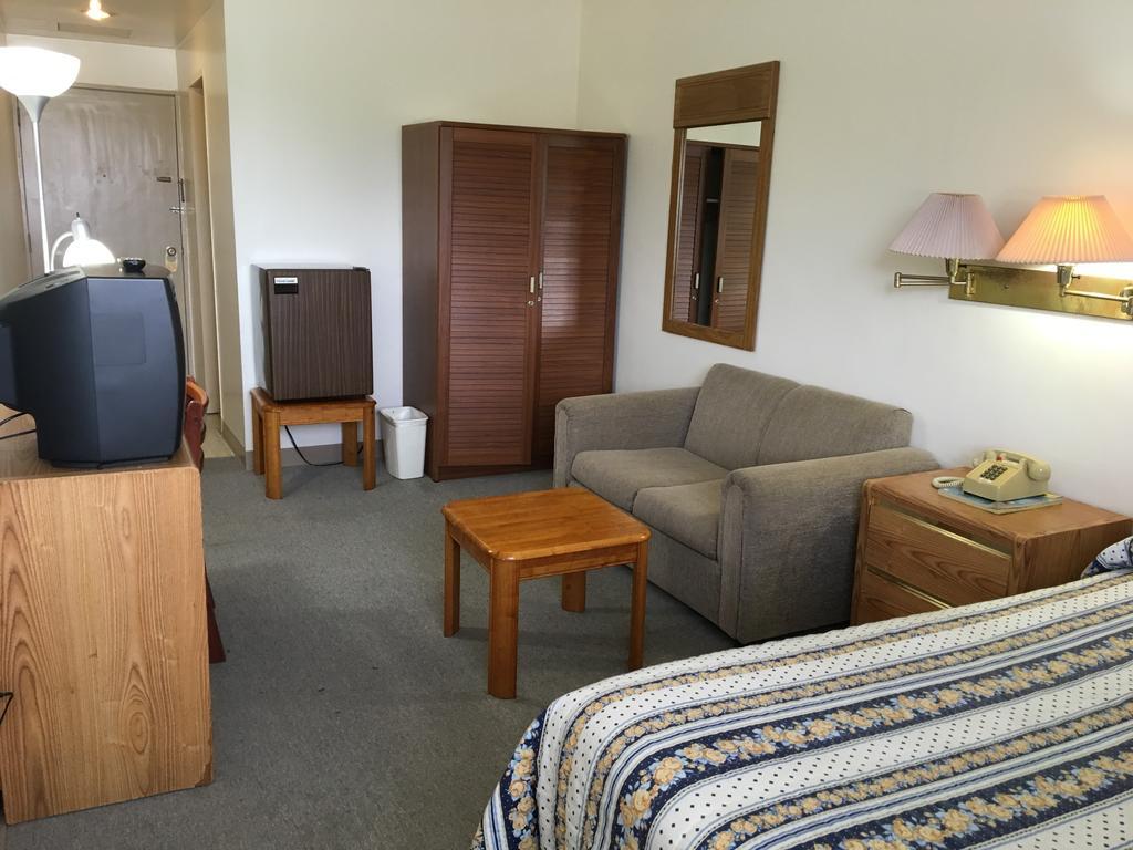 Tamuning Plaza Hotel Екстер'єр фото