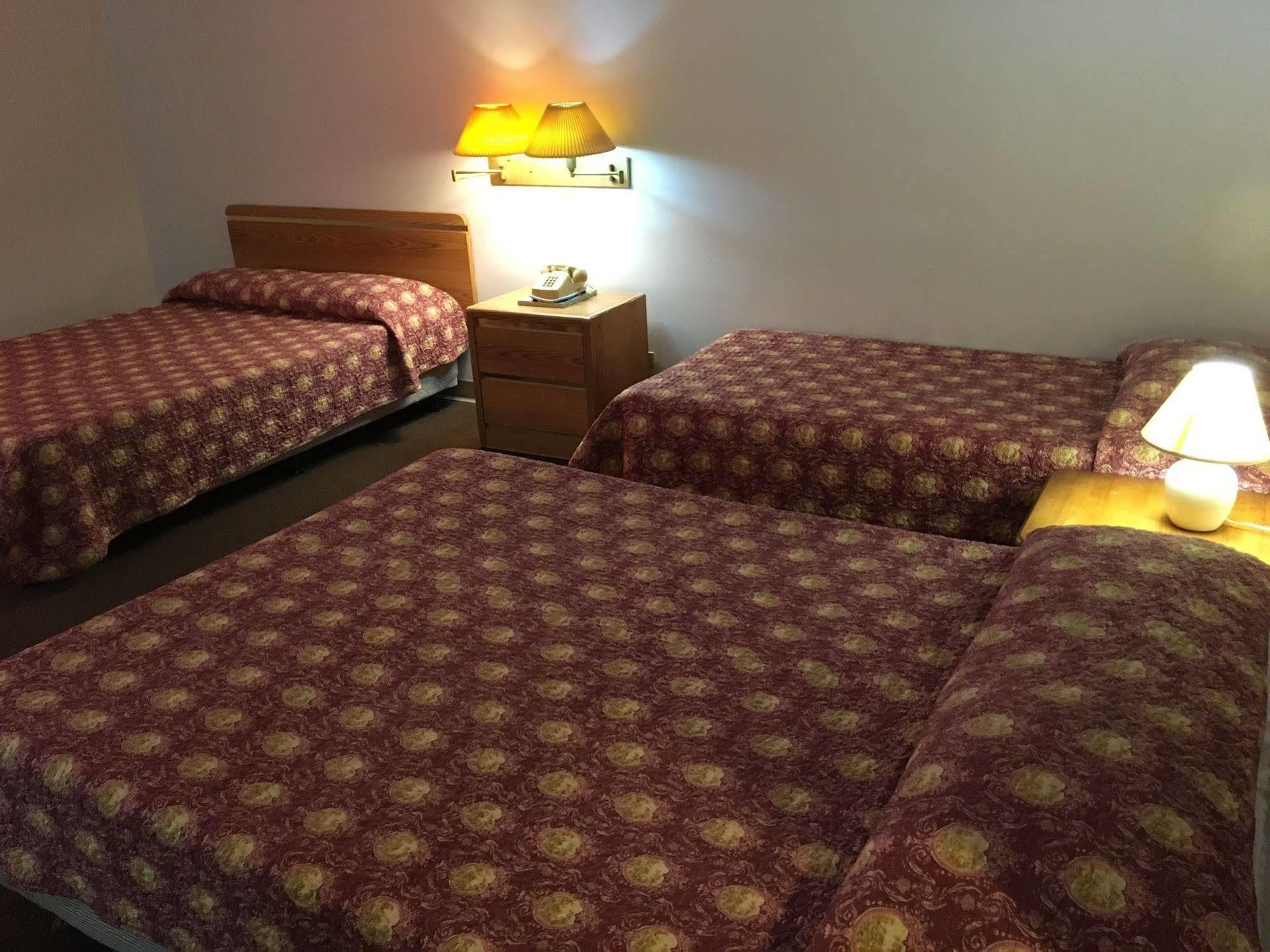Tamuning Plaza Hotel Екстер'єр фото