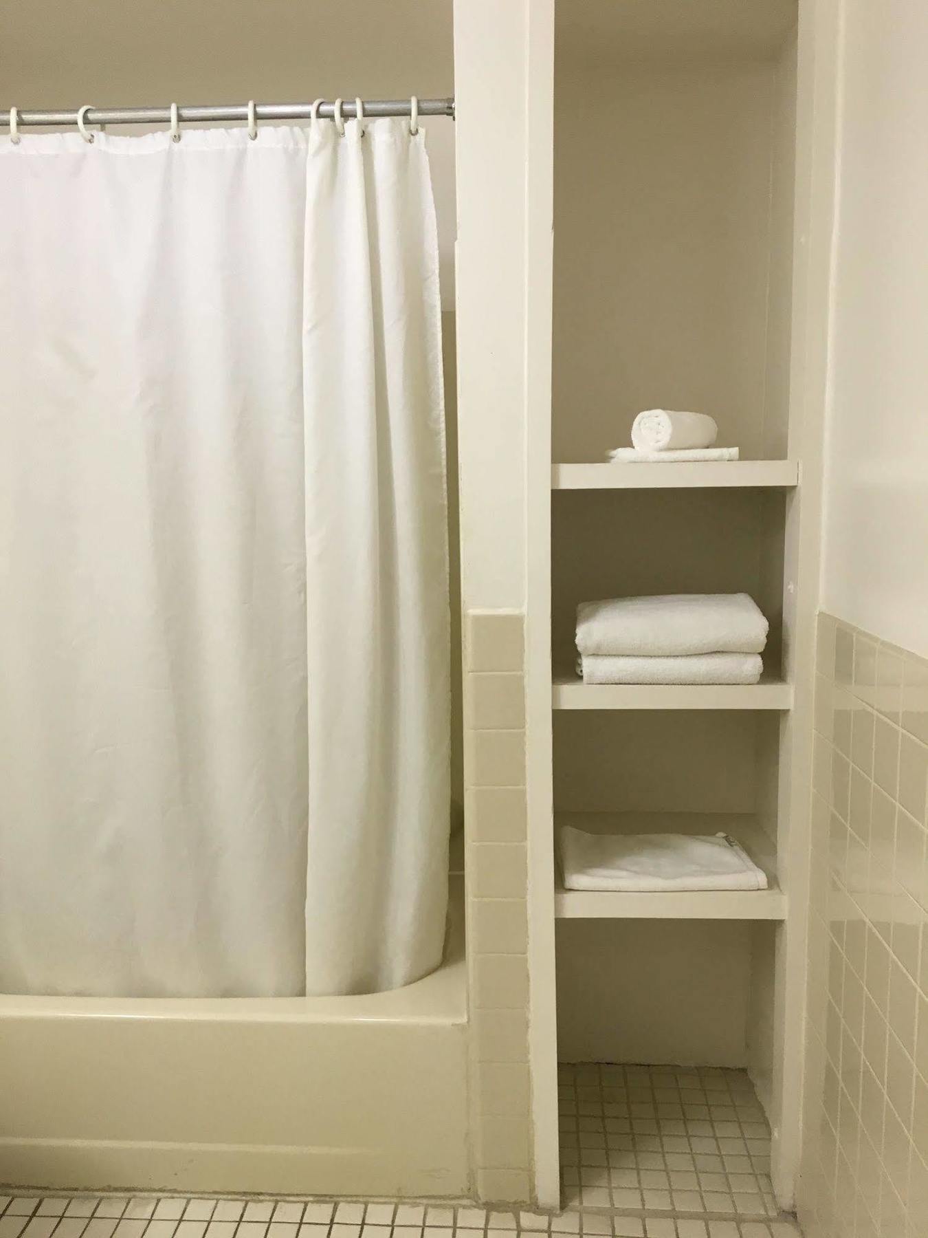 Tamuning Plaza Hotel Екстер'єр фото