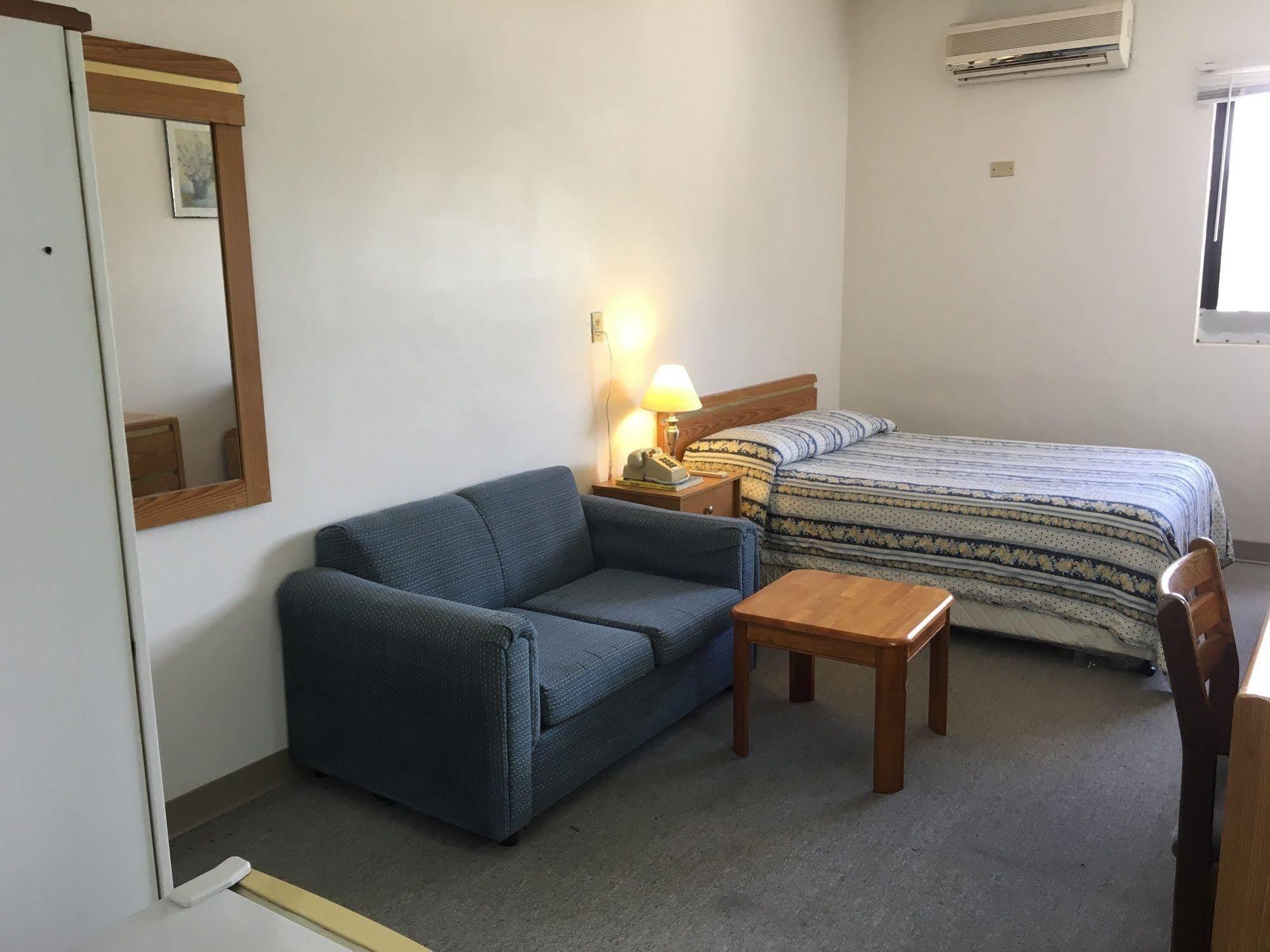 Tamuning Plaza Hotel Екстер'єр фото