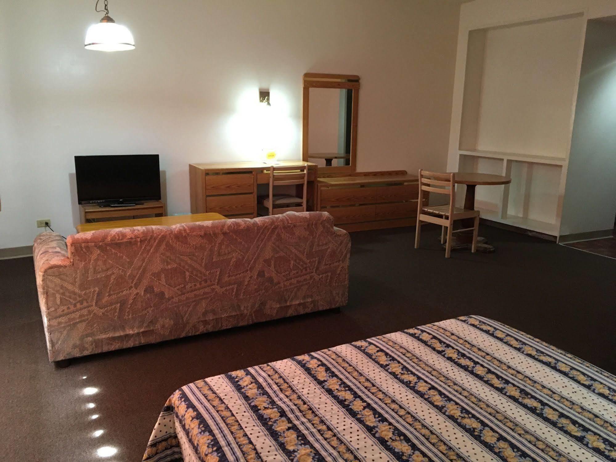 Tamuning Plaza Hotel Екстер'єр фото