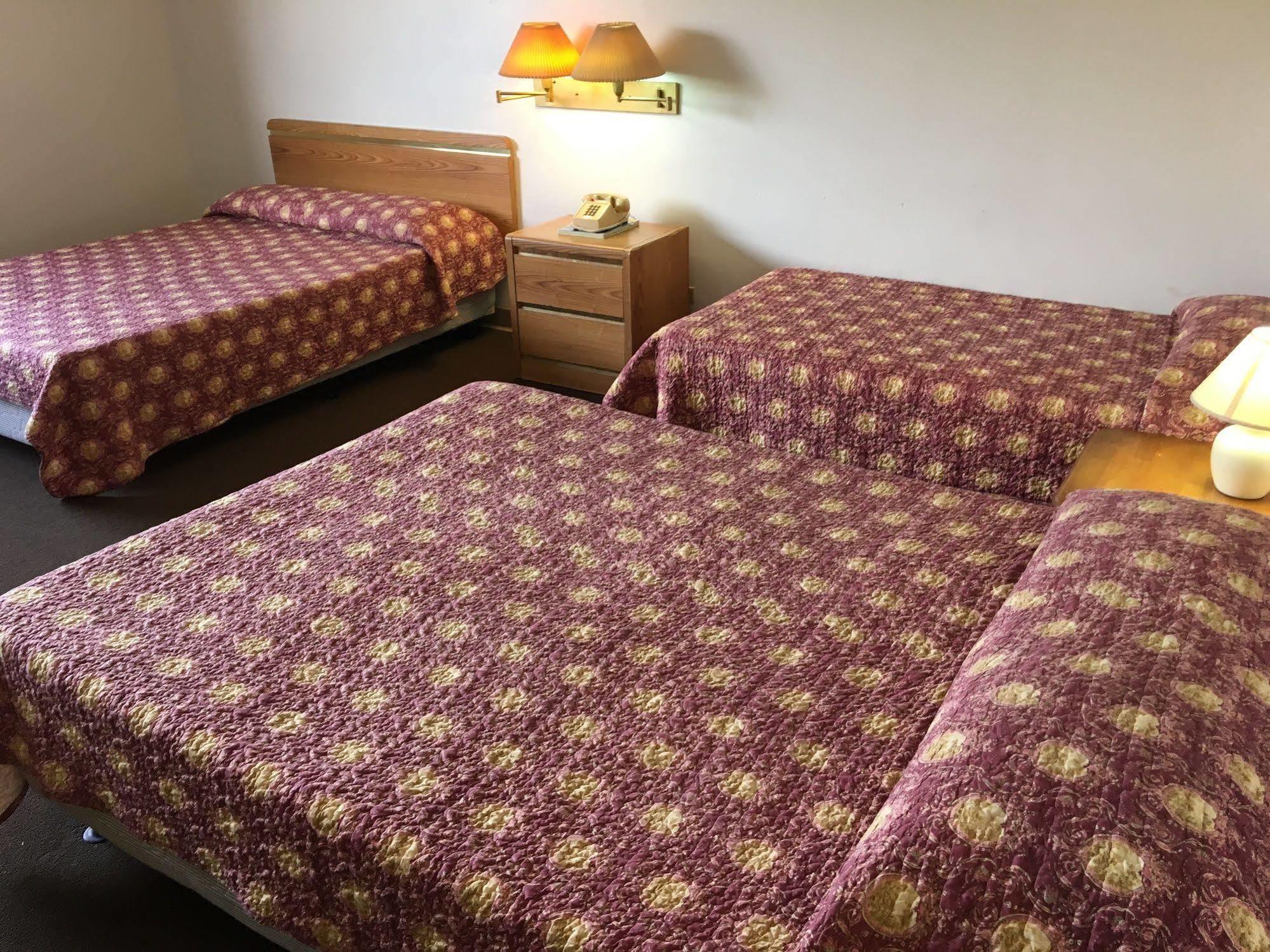Tamuning Plaza Hotel Екстер'єр фото